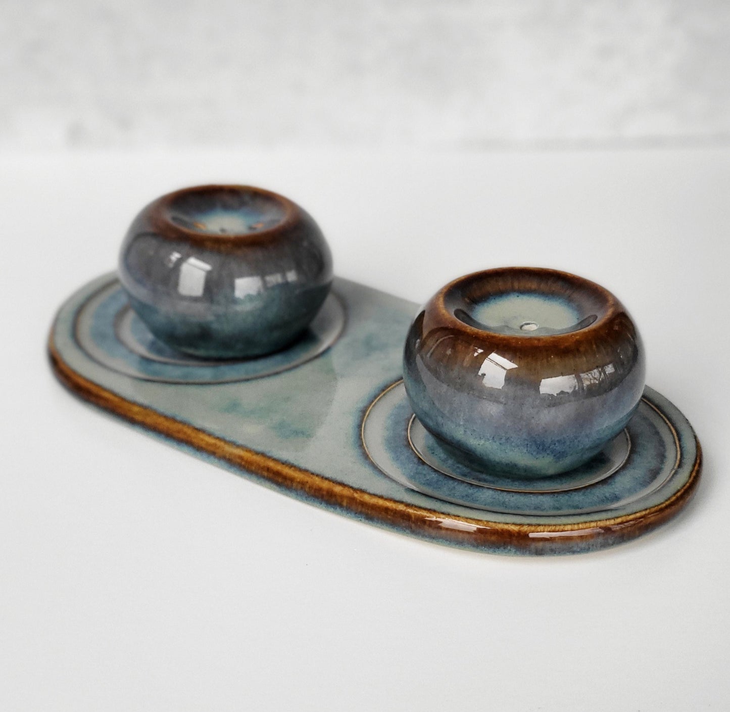 Salt/Pepper Shaker 001